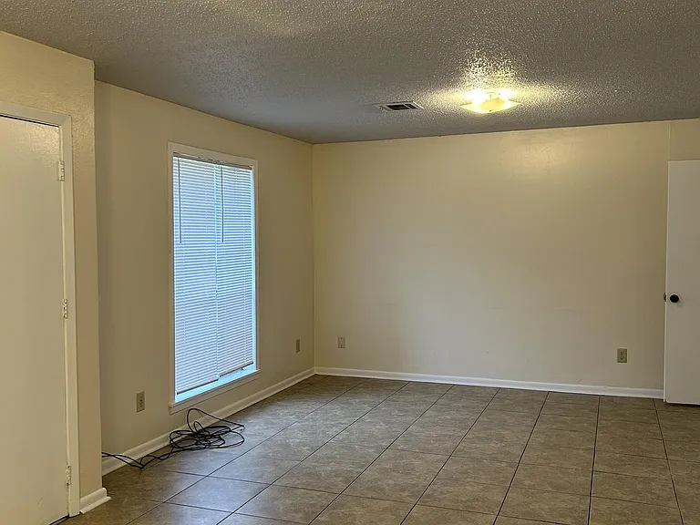1404 Wyoming Ave — Photo 12