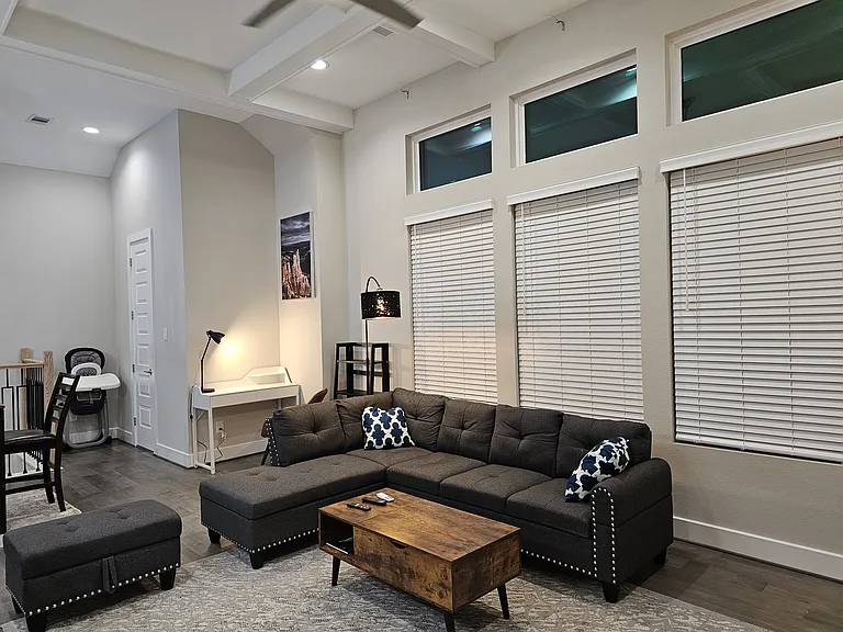 9414 Campbell Rd — Photo 30