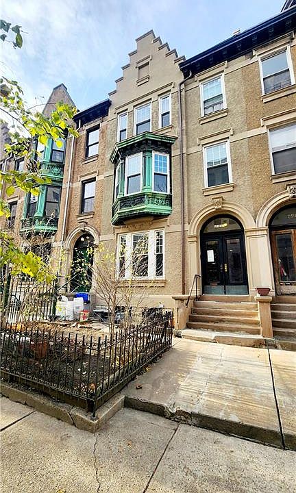 1st image of 2257 Loring Pl N Floor 1