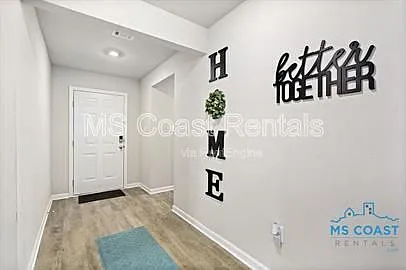 9384 Cypress Lake Dr — Photo 3