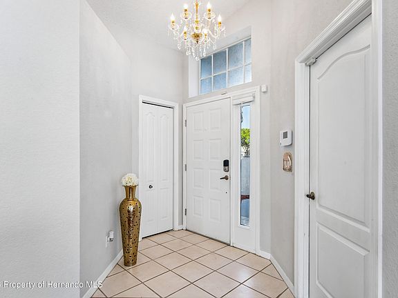5th image of 1018 Castille Dr