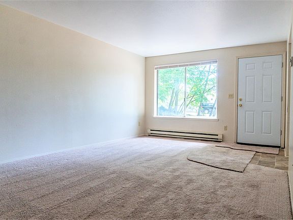 3rd image of 10607 14th Avenue Ct S