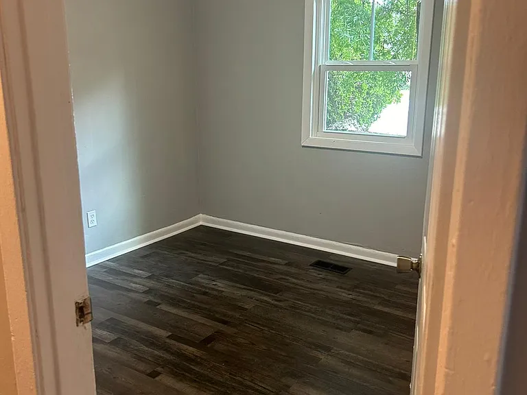 6210 Penfield Dr — Photo 6