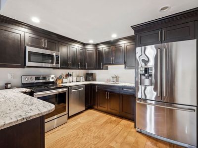 57 Fulton St APT 4, Boston, MA, 02109
