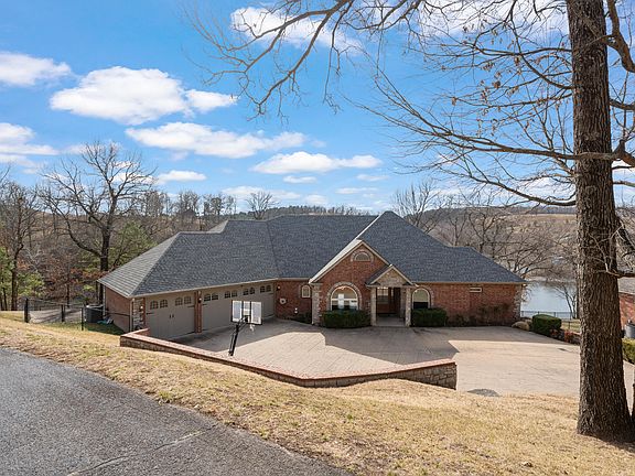 3rd image of 59951 E 333rd Rd