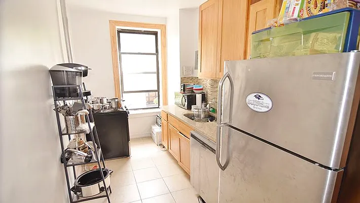 Rented by Park Property Advisors | media 6