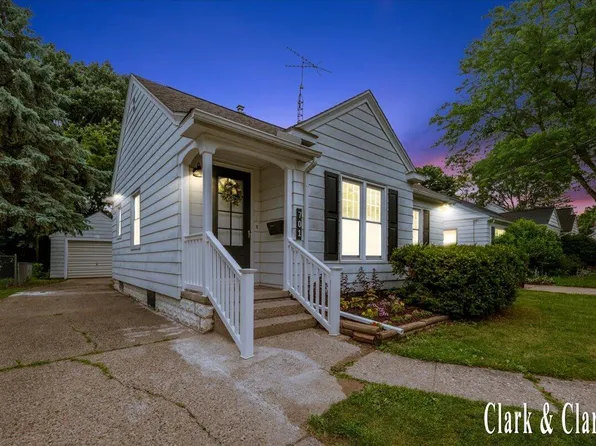 701 Pacific Ave, Lansing, MI 48910