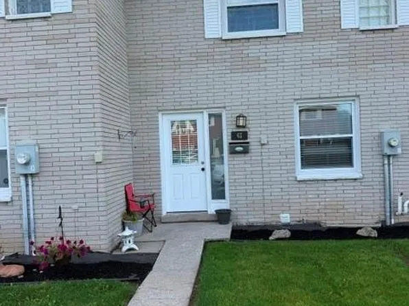 42 Orchard Pl, Chatham Kent, ON N7M 1A6