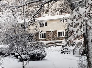 65 Shawsheen Rd, Billerica, MA 01821