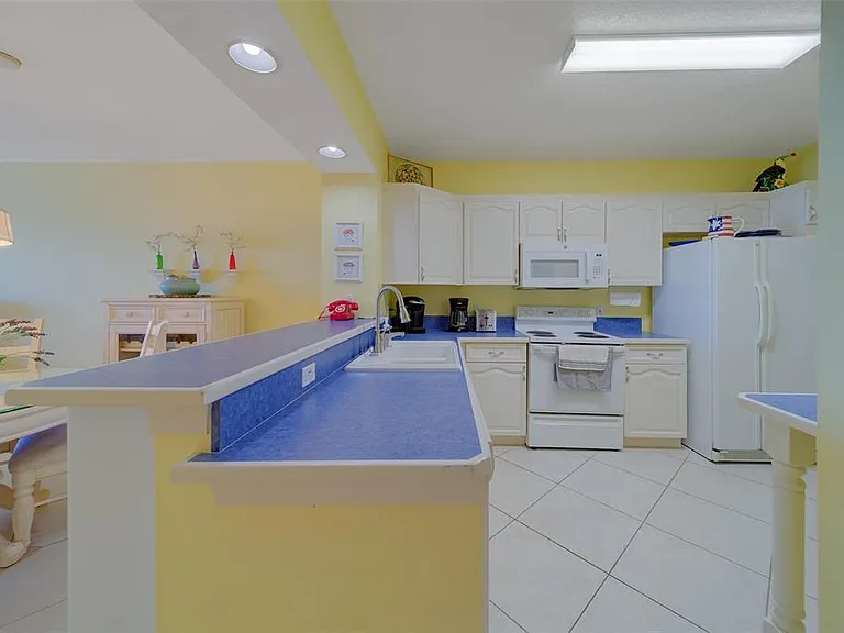 16450 Gulf Blvd #564 — Photo 9