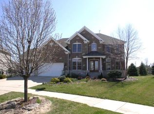 3912 Mistflower Ln, Naperville, IL 60564