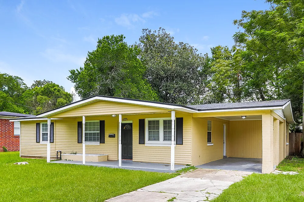 3 bed, 1.5 bath, 1449 sqft, $2,280 — Photo 4