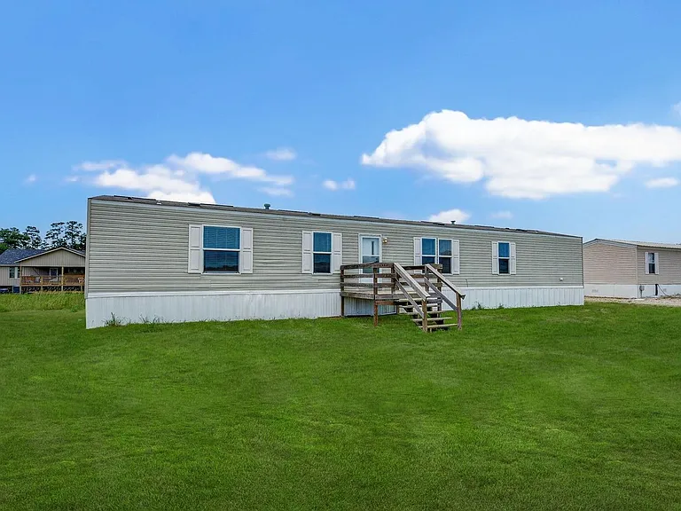 2245 Ben Blvd — Photo 25