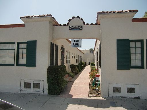 1st image of 1621 S Cabrillo Ave