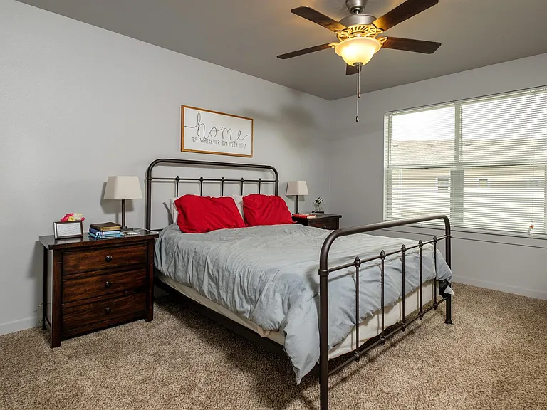 4914 NE Crestmoor Ln — Photo 10