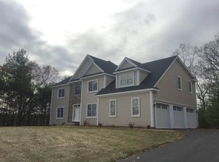 2 Ammidon Rd, Mendon, MA 01756