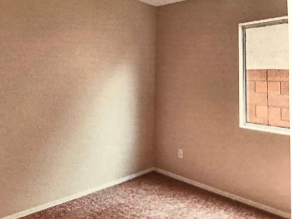 3rd image of 1383 W Orchid Ln
