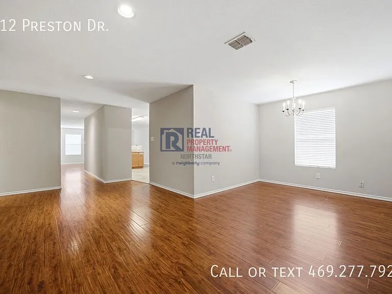 712 Preston Dr — Photo 4