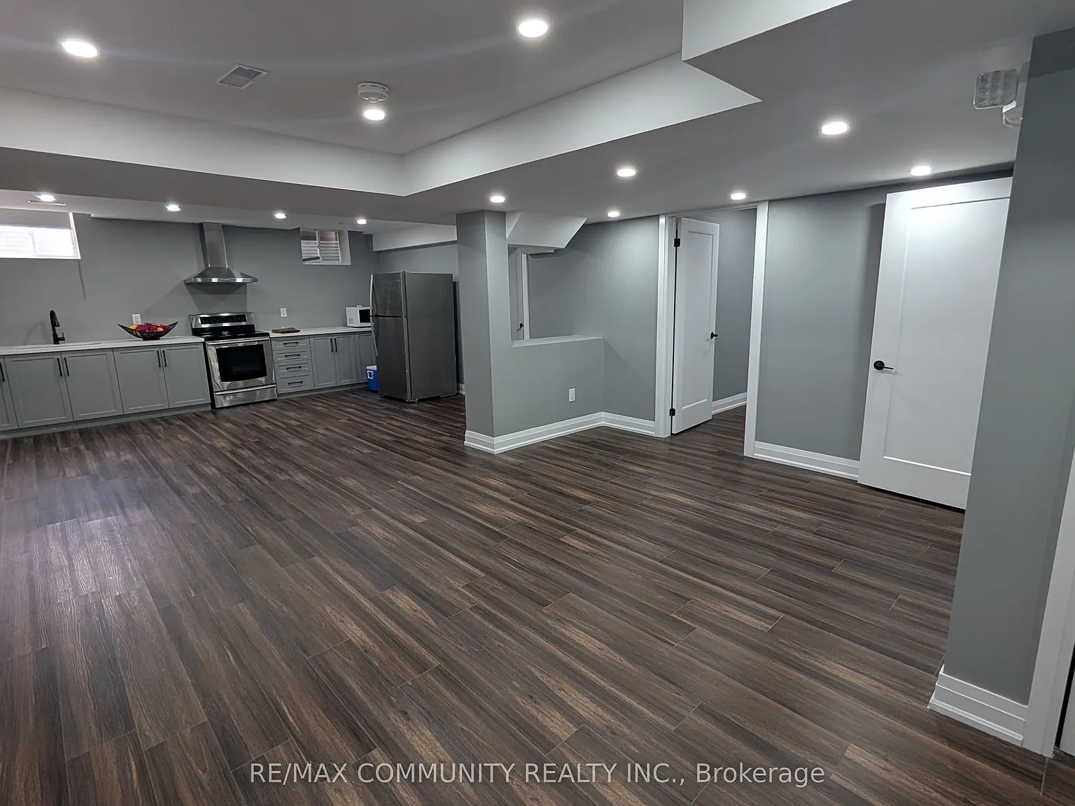 2 bed, $1,895 — Photo 2