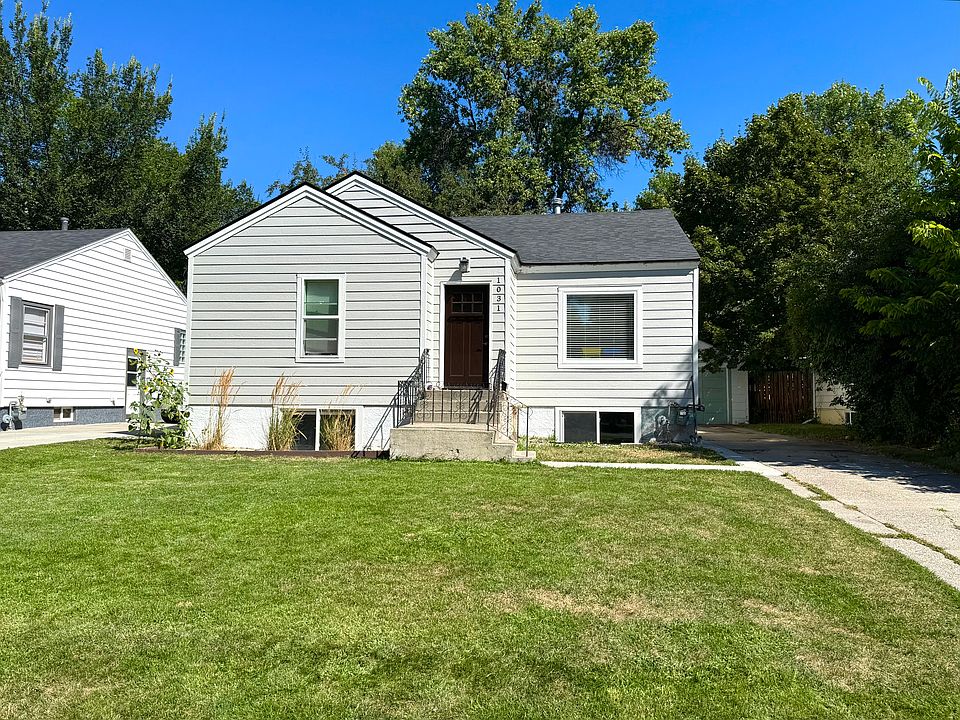 1st image of 1031 Harvard Ave