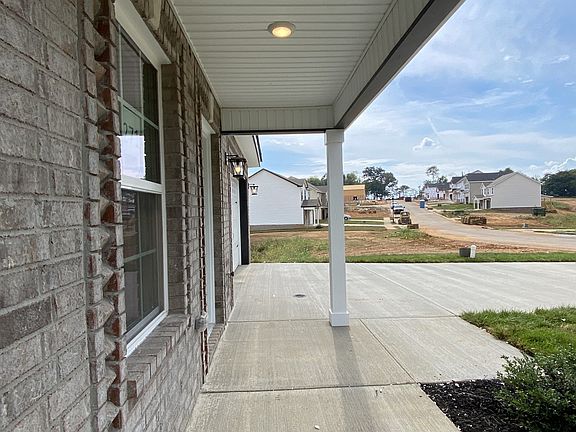 3rd image of 271 Charleston Oaks Lot 271