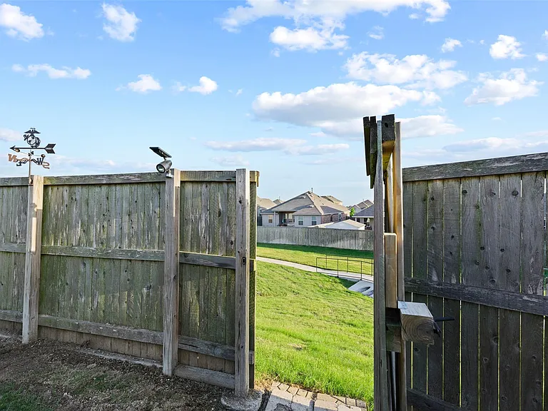 489 Shale Cir — Photo 27
