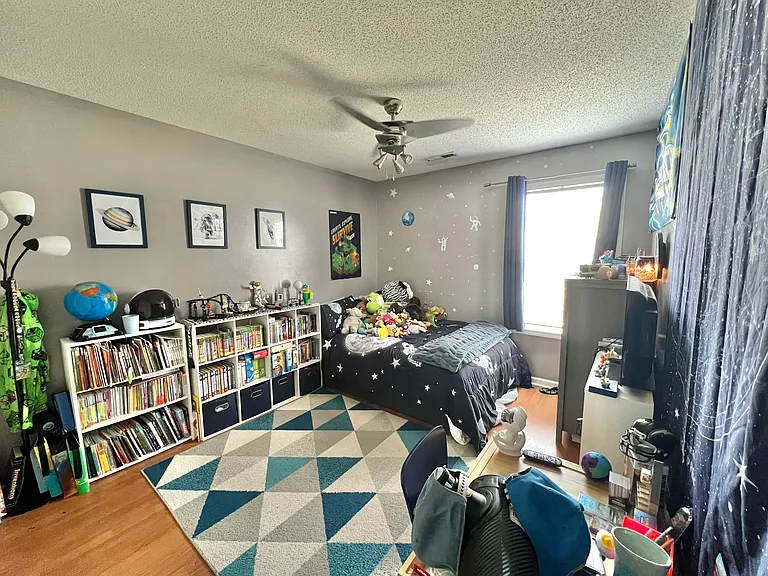 522 Foxfield Ct — Photo 7