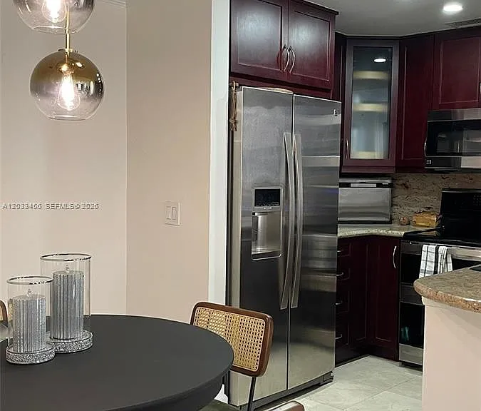 2027 SE 10th Ave #716 — Photo 4