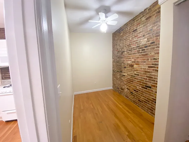 157 Endicott St — Photo 5