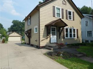 187 Oak Knoll Ave SE, Warren, OH