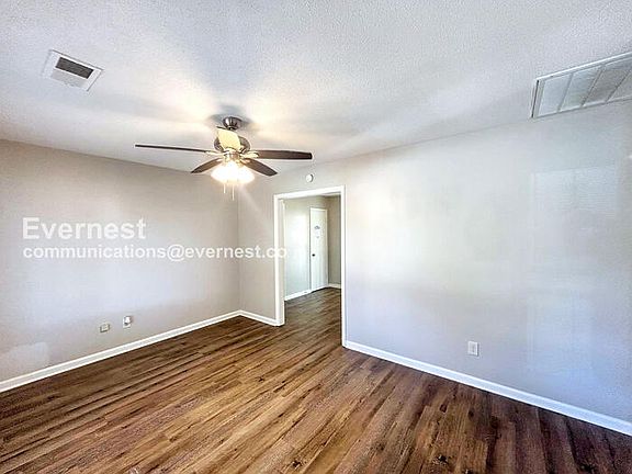 2nd image of 1582 Custer Dr
