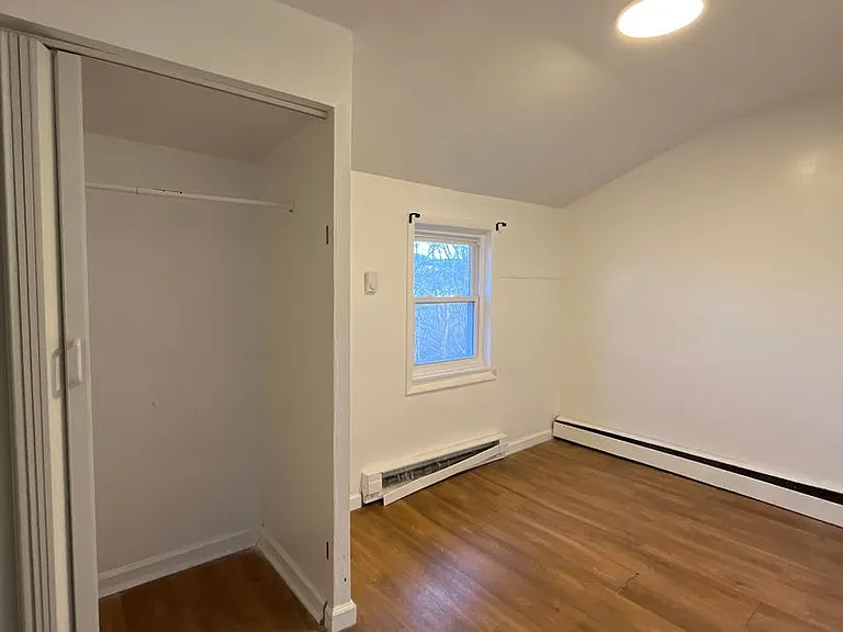 485 S Walnut St — Photo 8