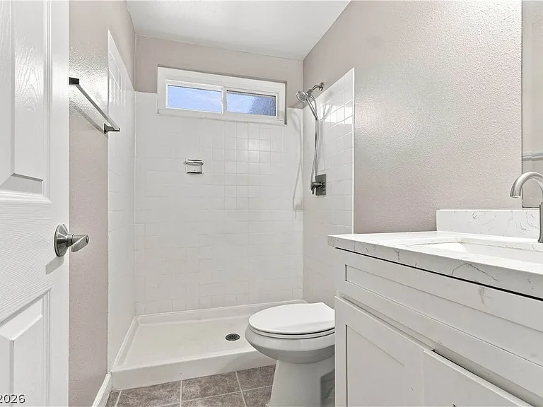4815 Castle Rock Ct — Photo 16