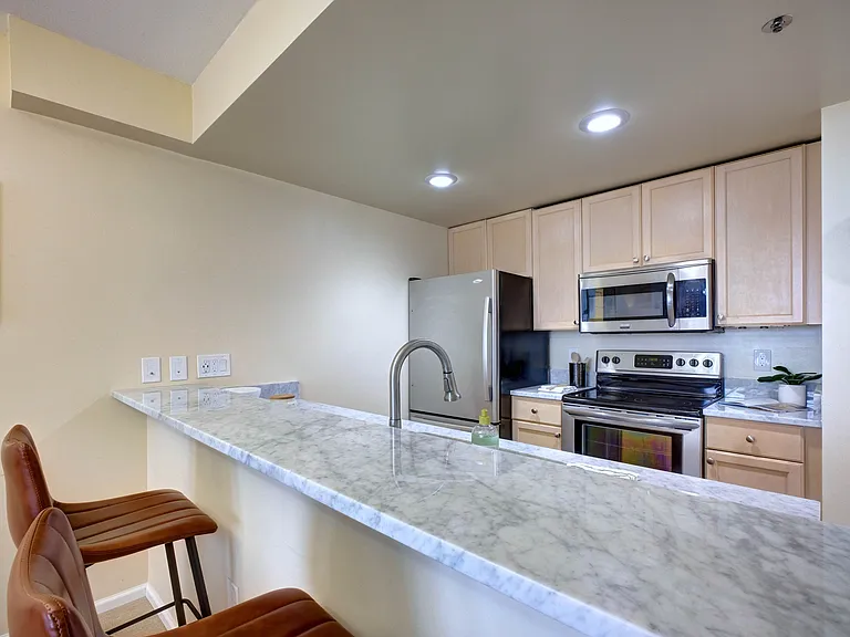 2600 2nd Ave #1808 — Photo 7