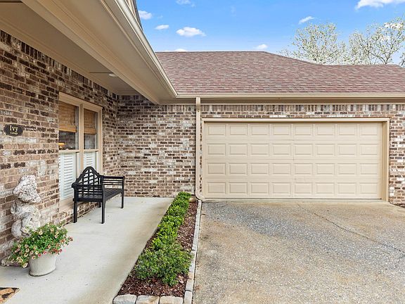 5th image of 438 N Lake Rd