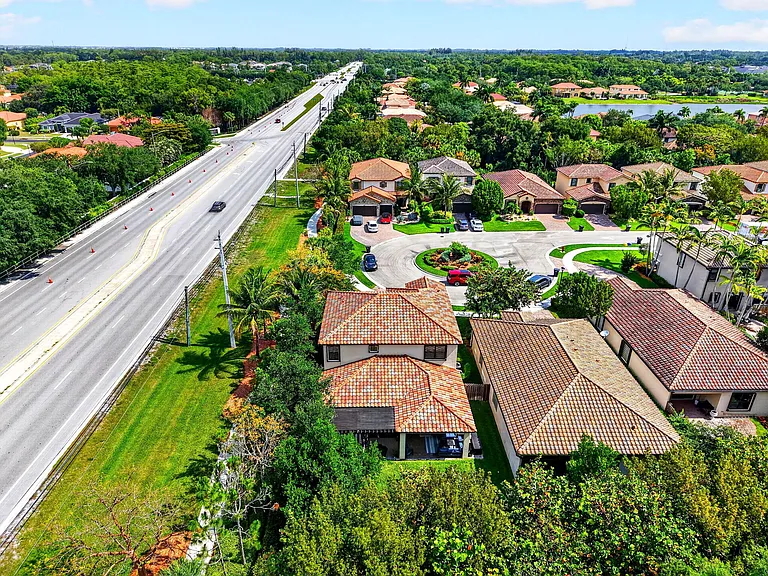 9062 Gulf Cove Dr — Photo 71