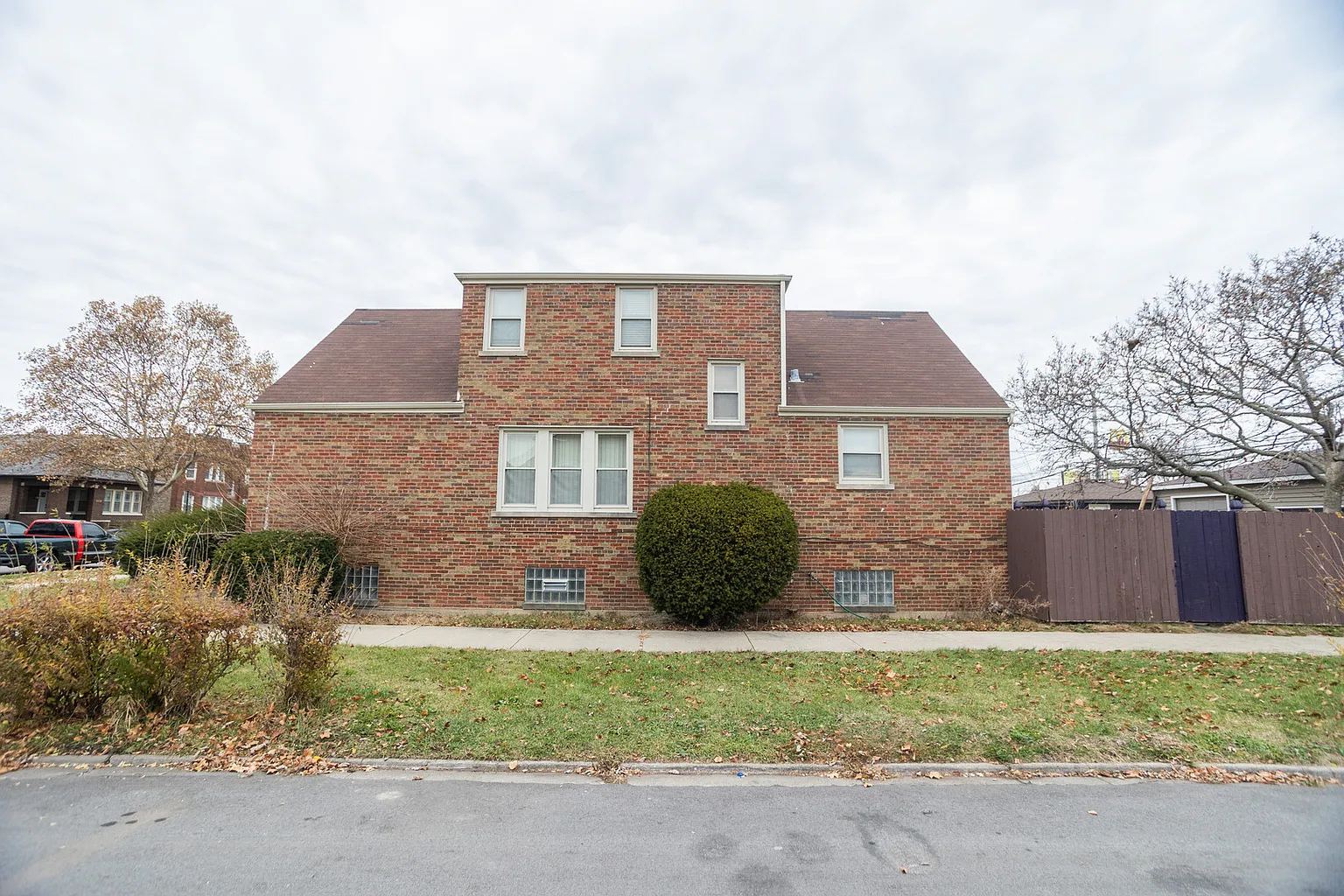 8359 S Marshfield Ave photo 1