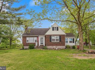 1834 N Pleasant View Rd, Pottstown, PA 19464