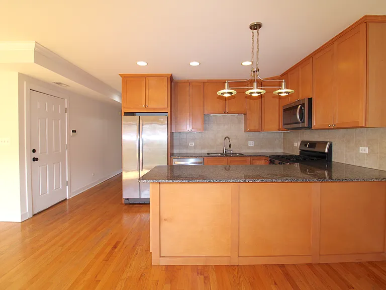 917 N Ashland Ave #2 — Photo 8