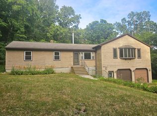 48 Harbor Rd, Colchester, CT 06415