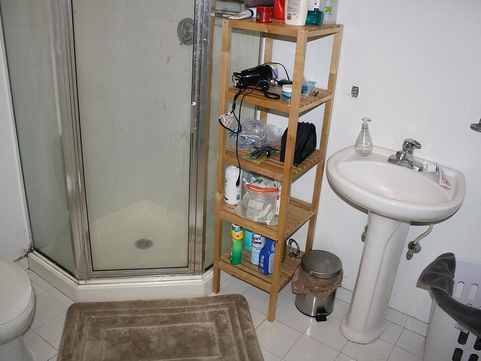 2nd image of 873 Beacon St APT 33
