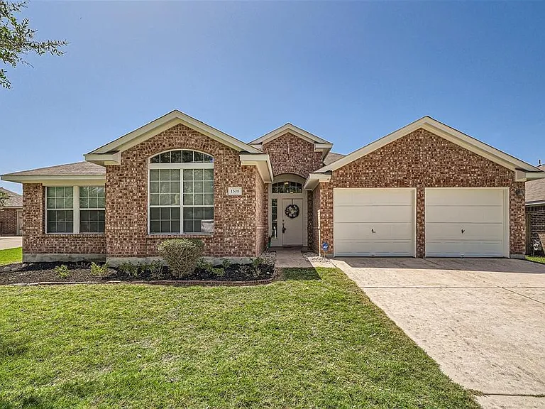 1508 Augusta Bend Dr — Photo 1