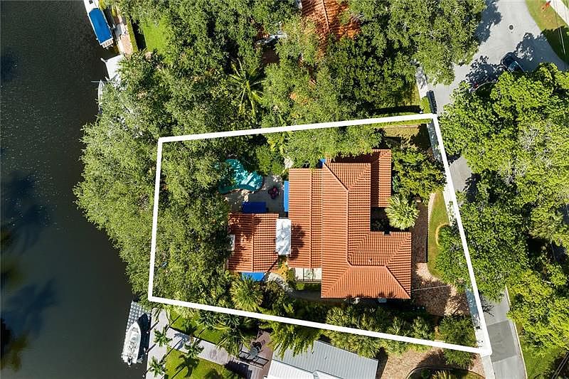 1st image of 1313 Ponce De Leon Dr