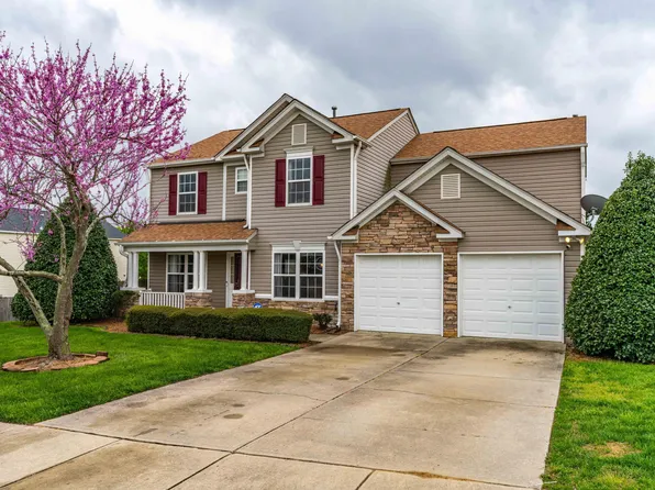 3216 Flowery Branch Rd, Raleigh, NC 27610