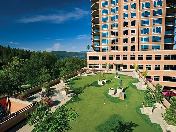 Private 18 hole putting