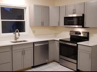 29 Pleasant St #2, Wakefield, MA 01880