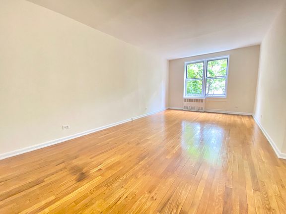 3rd image of 3815 Bowne St #3D