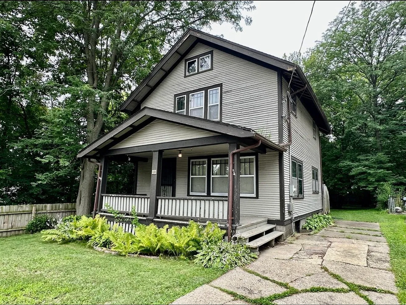 3 bed, 1232 sqft, $1,500 — Photo 1