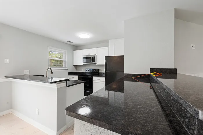 253 Greenbrier Ave — Photo 7