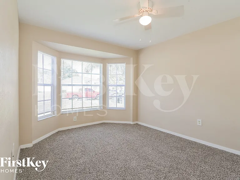 8189 Oakhurst Blvd — Photo 9